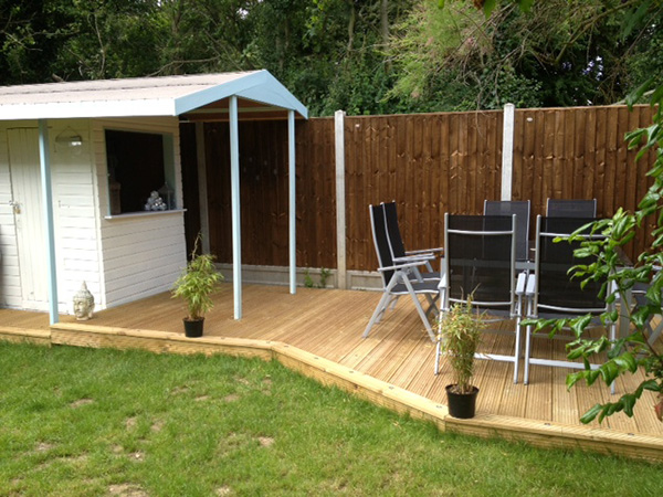 Garden Decking, Garden Patios, Summer House & Block Paving – Essex